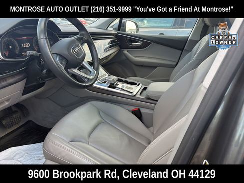 Used 2022 Audi Q7 2.0T Premium w/ Convenience Package AWD/4WD image 2