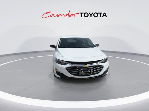 Used 2022 Chevrolet Malibu LS FWD image 3
