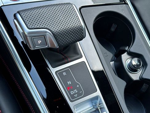 Certified 2025 Audi RS 6 performance AWD/4WD image 22