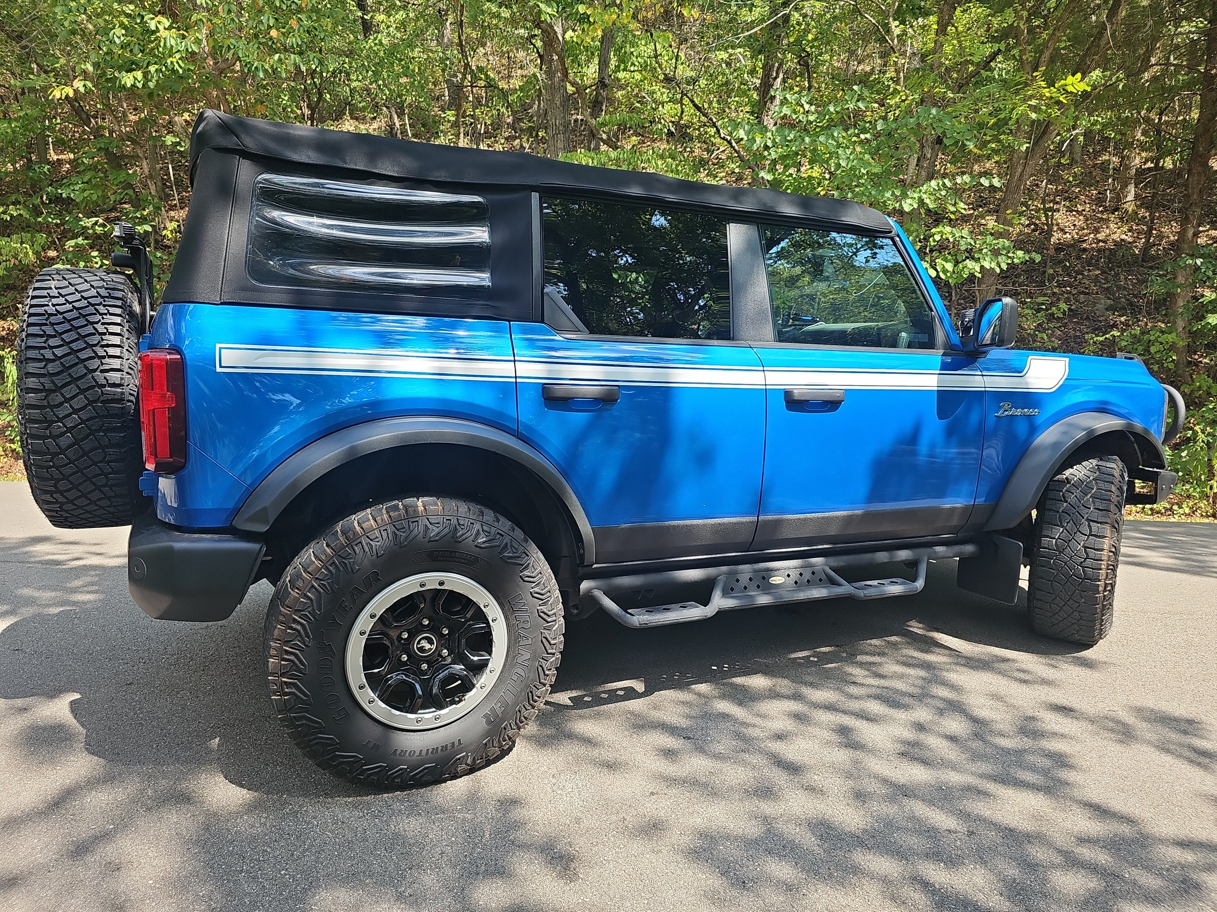 Used 2021 Ford Bronco Big Bend w/ Sasquatch Package AWD/4WD image 3