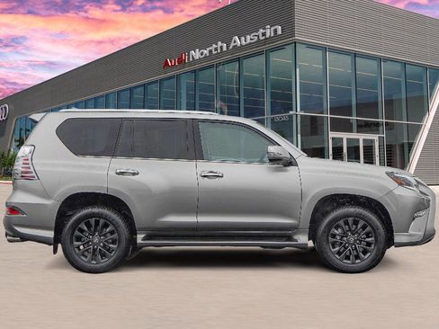 Used 2023 Lexus GX 460 Premium image 3