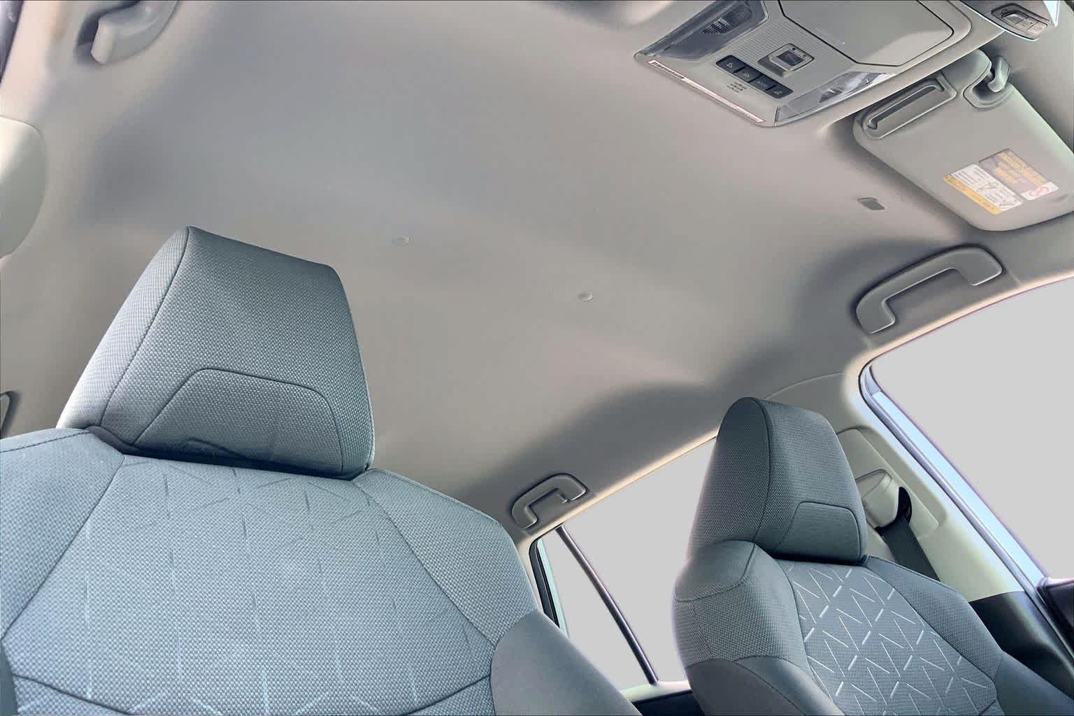 Used 2024 Toyota RAV4 XLE AWD/4WD image 14