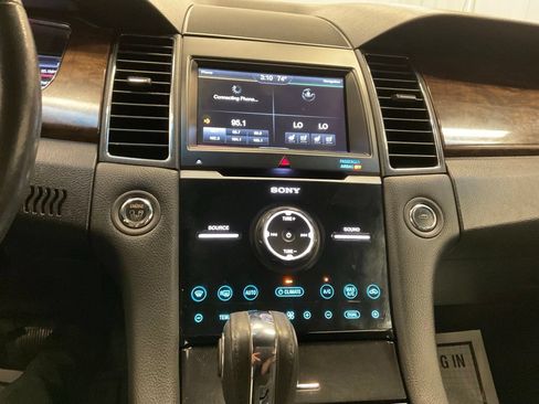 Used 2013 Ford Taurus Limited AWD/4WD image 7
