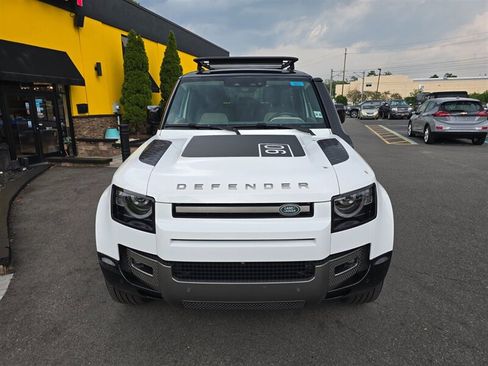 Used 2024 Land Rover Defender 90 X-Dynamic SE AWD/4WD image 21