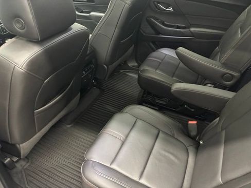 Used 2023 Chevrolet Traverse RS AWD/4WD image 15