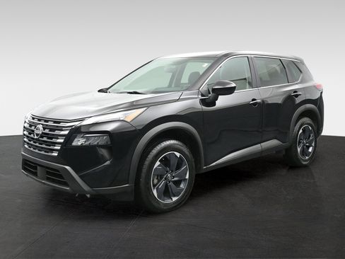 Used 2024 Nissan Rogue SV AWD/4WD image 4