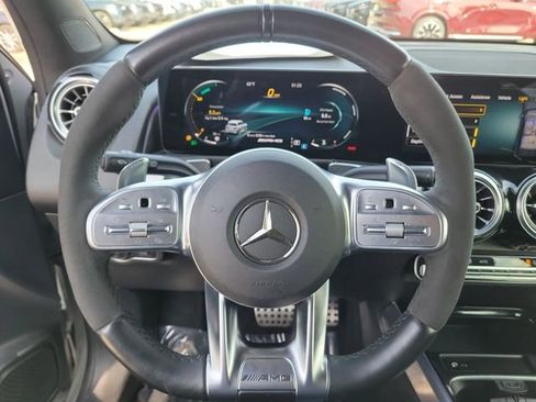 Used 2022 Mercedes-Benz GLB 35 AMG 4MATIC image 27