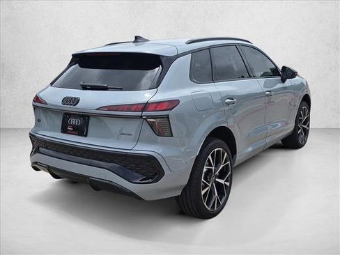 New 2026 Audi Q3 quattro 2.0T AWD/4WD image 5