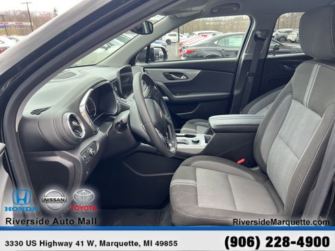 Used 2024 Chevrolet Blazer LT w/ Convenience Package AWD/4WD image 15