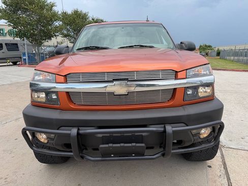 Used 2005 Chevrolet Avalanche 2500 w/ Preferred Equipment Group AWD/4WD image 11