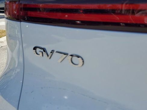 New 2026 Genesis GV70 3.5T Sport Advanced AWD/4WD image 8
