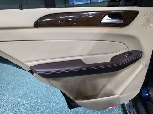 Used 2017 Mercedes-Benz GLE 350 4MATIC image 19