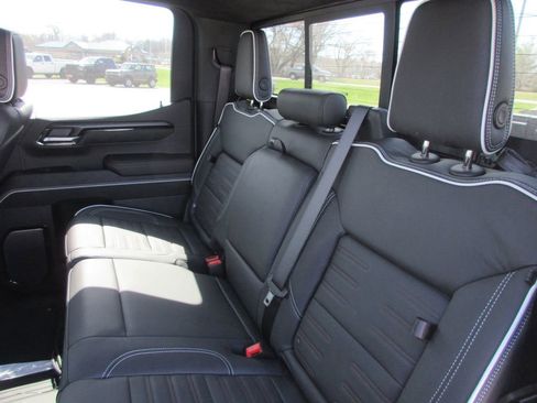 New 2026 GMC Sierra 1500 AT4X AWD/4WD image 17