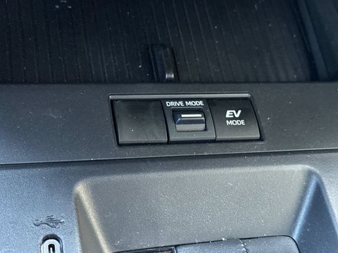 Certified 2026 Toyota Corolla Cross AWD Hybrid image 32