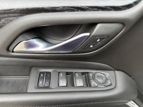 Certified 2023 GMC Yukon XL Denali AWD/4WD image 12