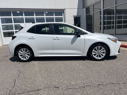 Used 2026 Toyota Corolla SE FWD image 25