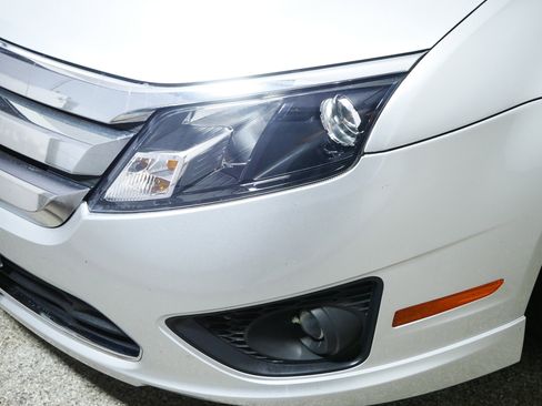 Used 2012 Ford Fusion SE image 16