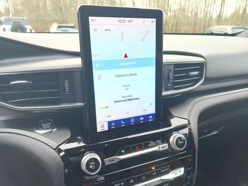 Used 2022 Ford Explorer ST w/ ST Street Pack image 13