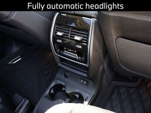 Certified 2024 BMW X7 xDrive40i AWD/4WD image 18