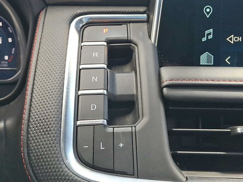 Used 2023 Chevrolet Tahoe RST w/ Luxury Package AWD/4WD image 17