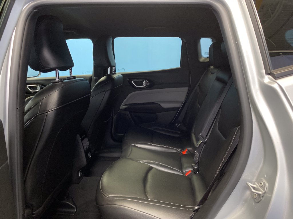 Certified 2025 Jeep Compass Limited AWD/4WD image 26