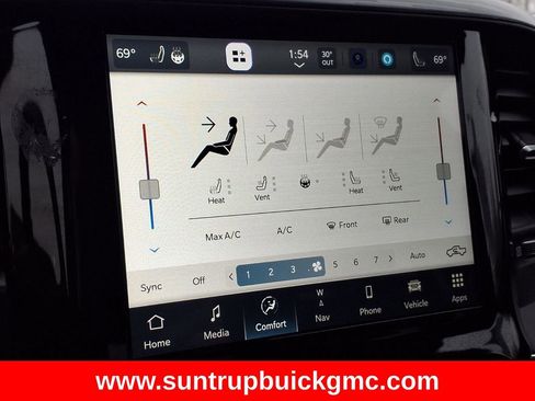 Used 2024 RAM 1500 Laramie image 9