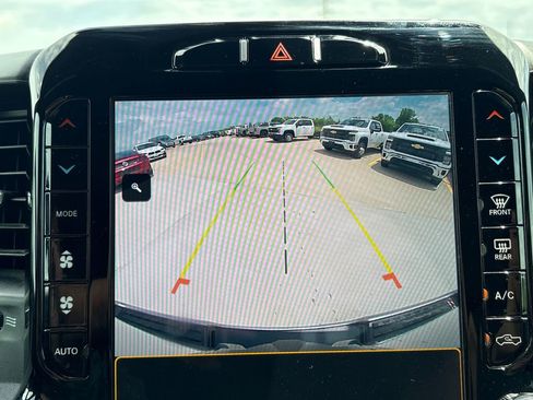 Used 2024 RAM 1500 Big Horn AWD/4WD image 33