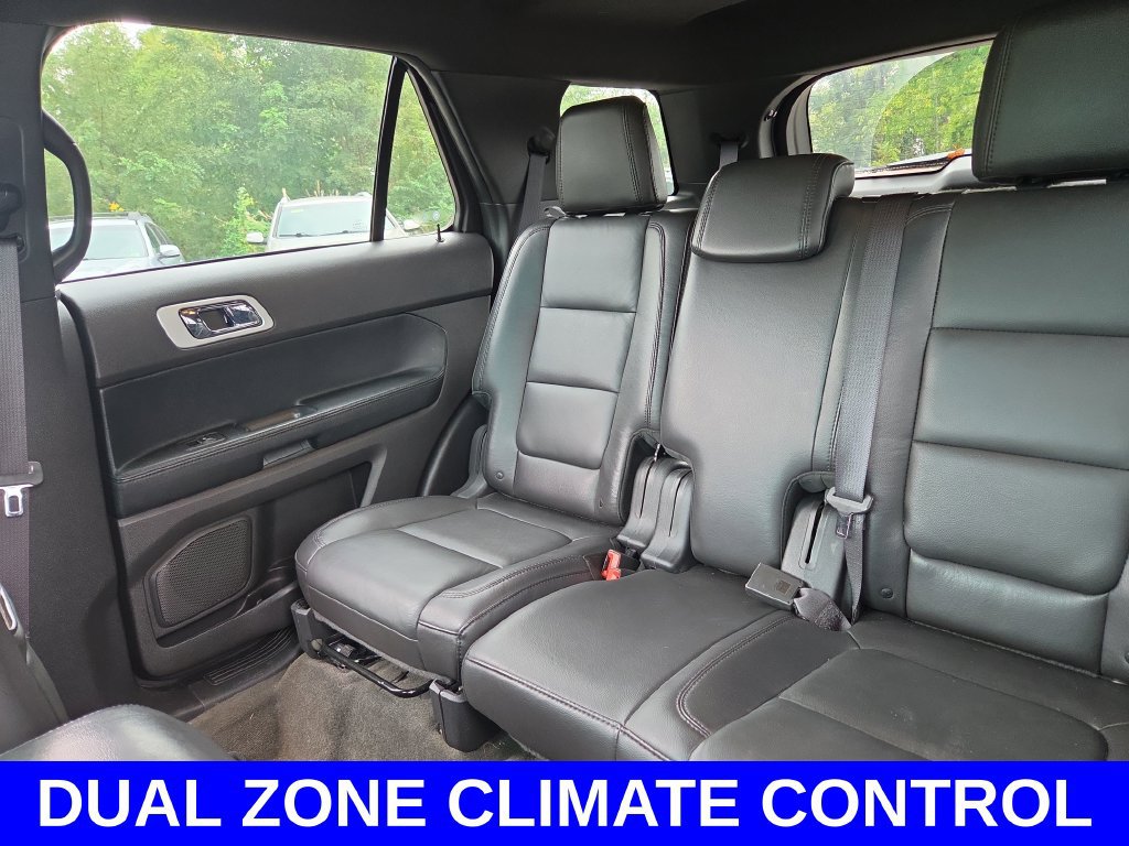 Used 2015 Ford Explorer XLT w/ Equipment Group 202A AWD/4WD image 11