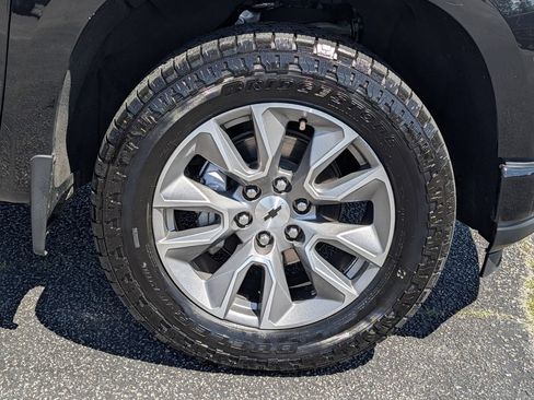 Used 2022 Chevrolet Silverado 1500 RST AWD/4WD image 13