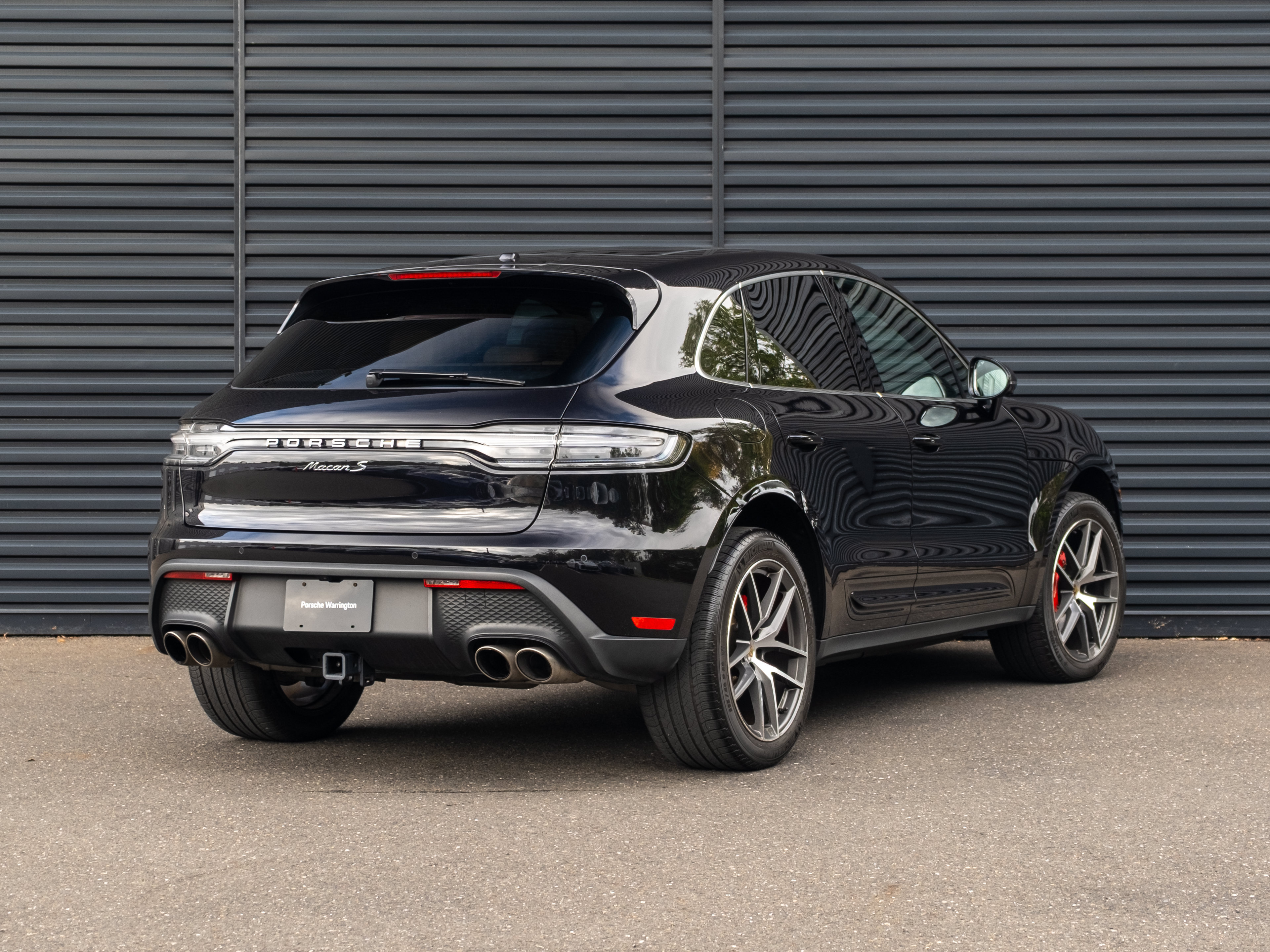 Certified 2023 Porsche Macan S AWD/4WD image 8
