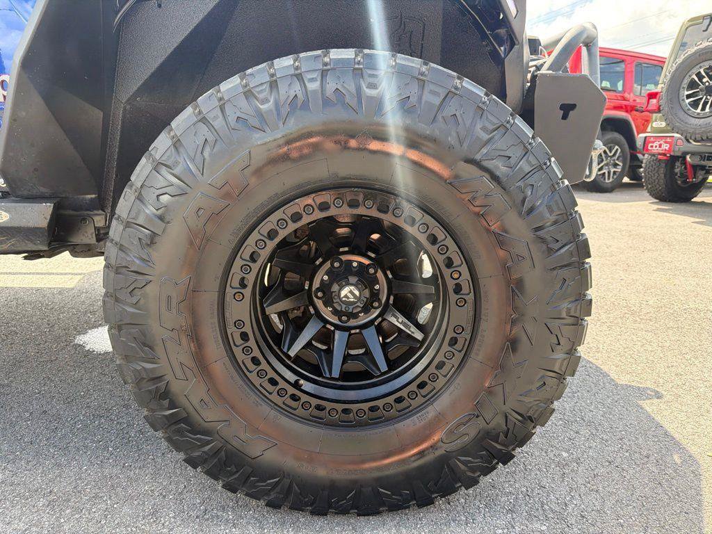 Used 2018 Jeep Wrangler Unlimited Rubicon AWD/4WD image 15