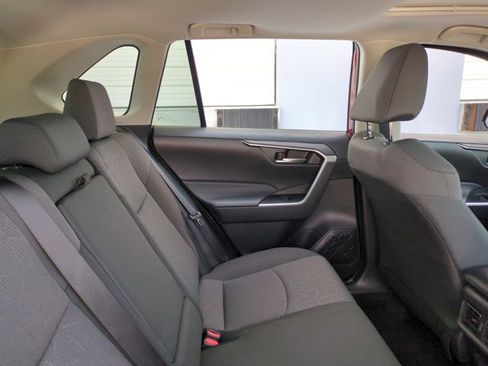 Certified 2025 Toyota RAV4 XLE w/ Convenience Package image 20