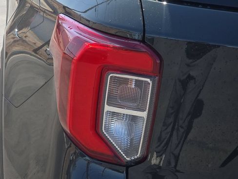 Used 2022 Ford Explorer Timberline AWD/4WD image 9