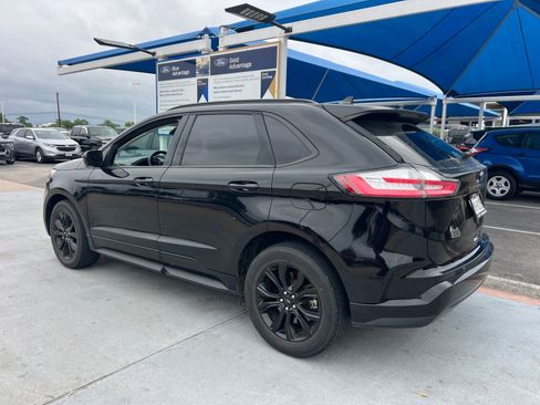 Used 2023 Ford Edge SE w/ Black Appearance Package AWD/4WD image 3