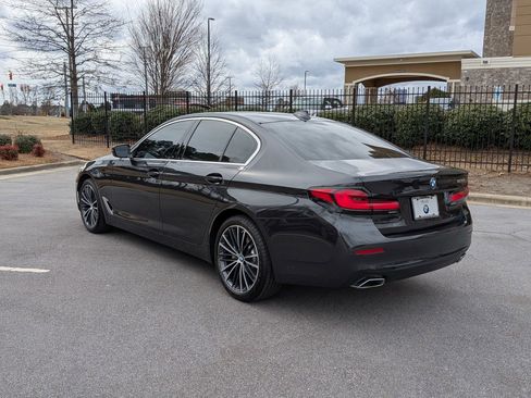 Certified 2023 BMW 530i w/ Premium Package image 5