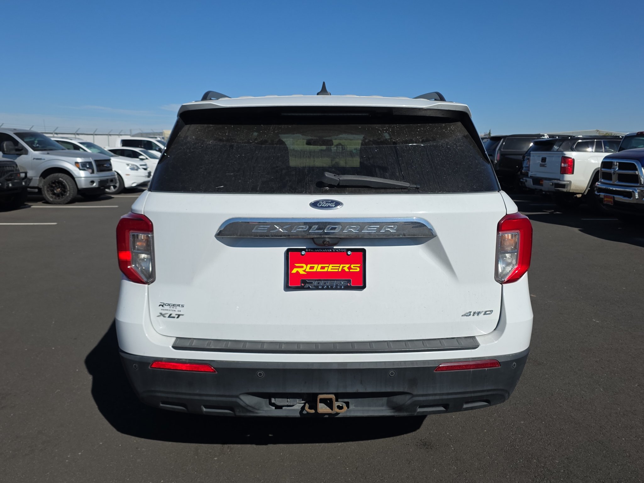 Used 2022 Ford Explorer XLT w/ Class IV Trailer Tow Package AWD/4WD image 7