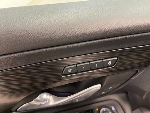 Certified 2024 GMC Terrain SLT AWD/4WD image 29