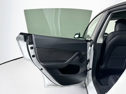 Used 2023 Tesla Model Y Long Range image 26