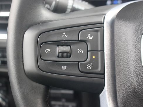 Used 2023 GMC Yukon SLT w/ SLT Premium Package image 23