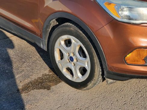 Used 2017 Ford Escape S FWD image 4