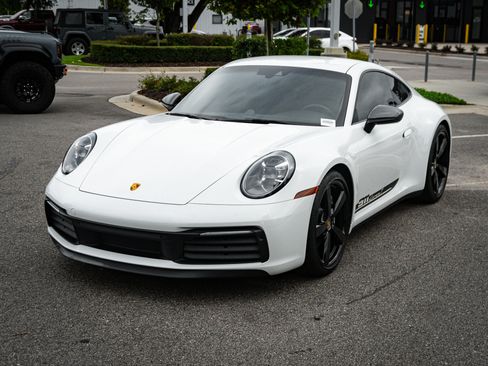 Used 2023 Porsche 911 Carrera T image 5