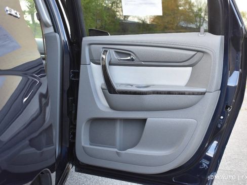 Used 2017 GMC Acadia Limited SLT image 10