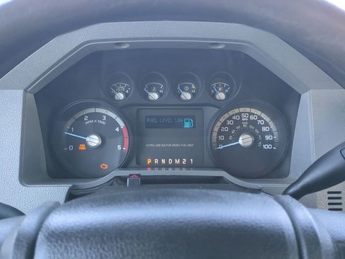 Used 2016 Ford F550 4x4 Regular Cab Super Duty image 11
