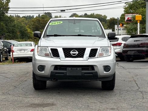 Used 2016 Nissan Frontier SV image 8