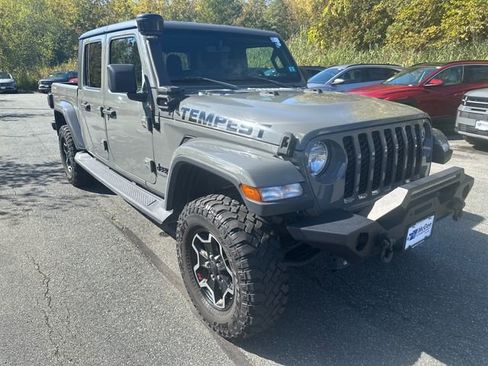 Used 2021 Jeep Gladiator Sport image 7