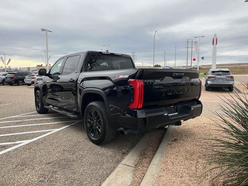 Used 2022 Toyota Tundra SR5 image 3