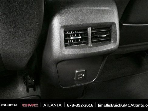 Used 2024 GMC Terrain SLE image 19