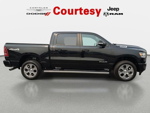 Used 2019 RAM 1500 Big Horn AWD/4WD image 3