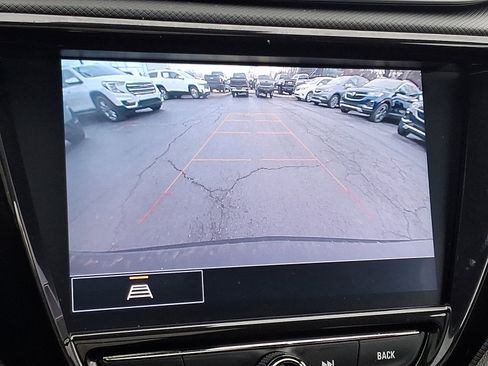 Used 2022 Chevrolet TrailBlazer RS w/ Sun and Liftgate Package image 19