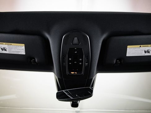 Certified 2026 Porsche Cayenne AWD/4WD image 20